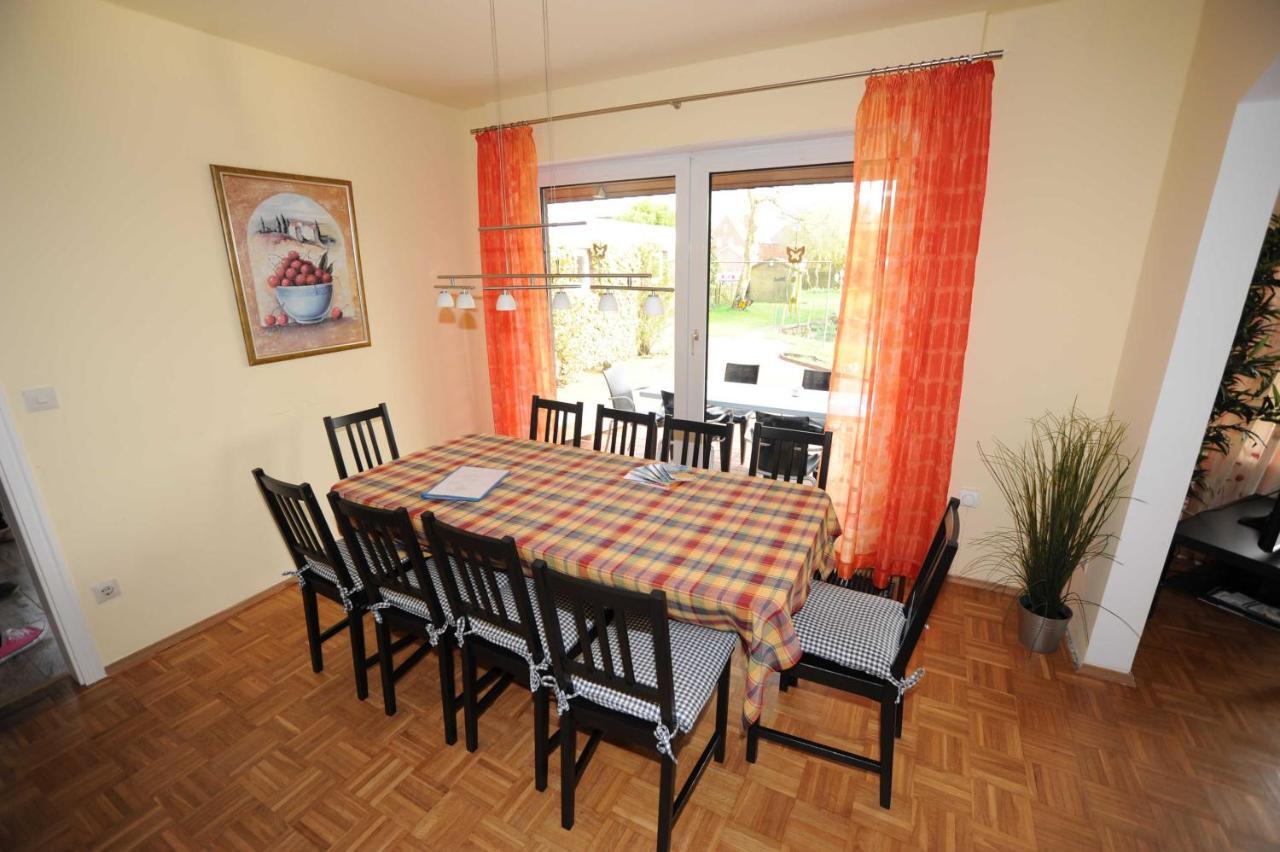 Familienferienhaus Goethestrasse, 95140 Villa Rhauderfehn Luaran gambar